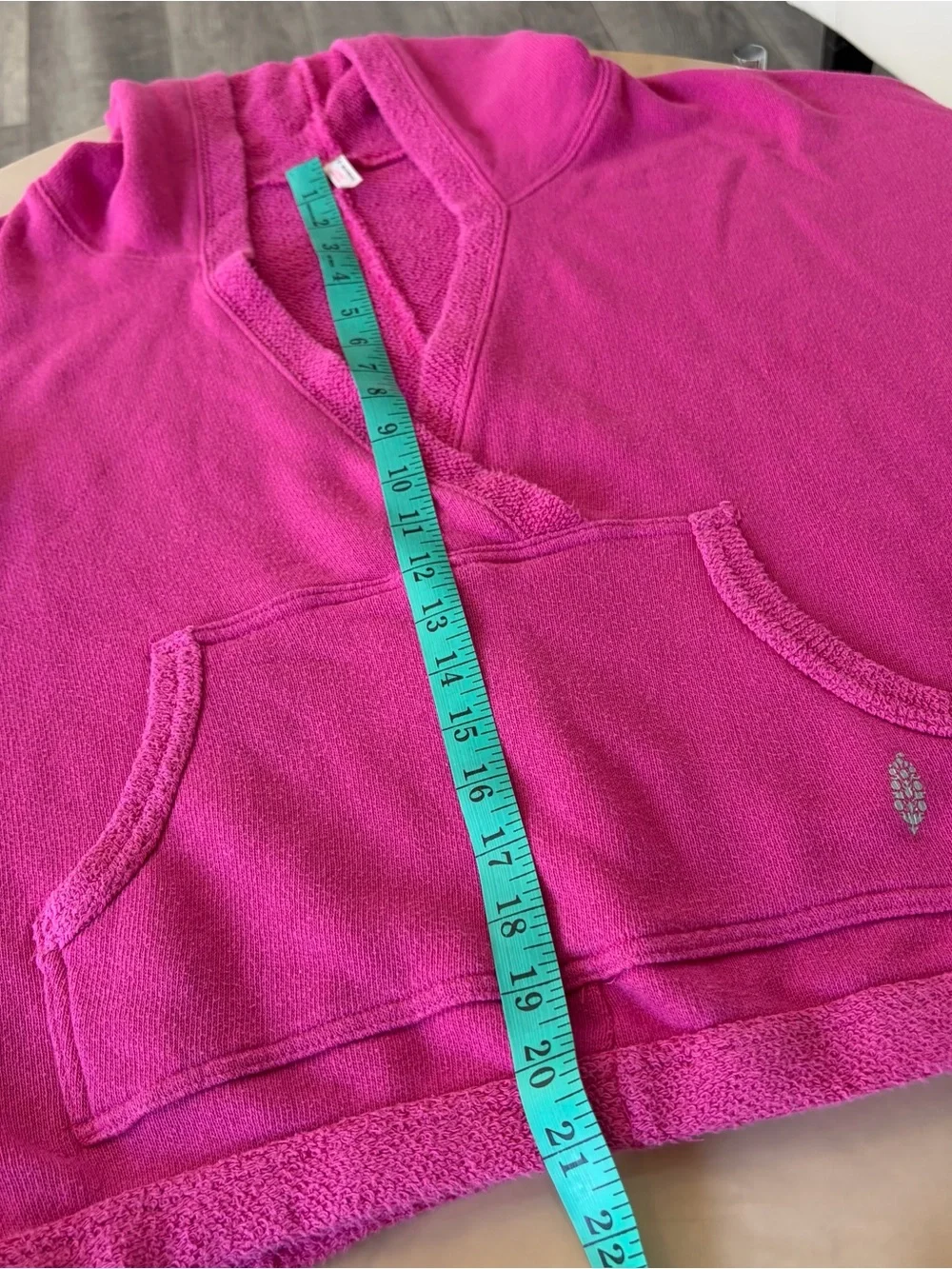 FP Movement Oversized Cropped Reyes Hoodie. - Picture 11 of 12